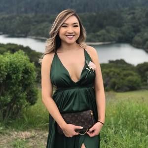 Meet your Posher, Angela